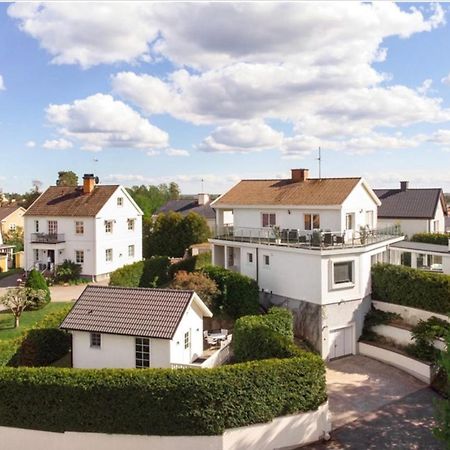 Pensionat Prinshoejden - Home Katrineholm Esterno foto